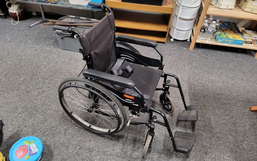 Lot 249: SOMA lightweight wheelchair