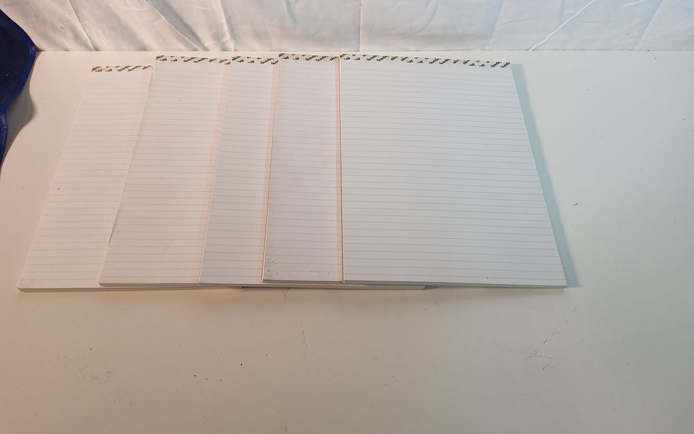 Lot 271: 5 x writing pads size A4