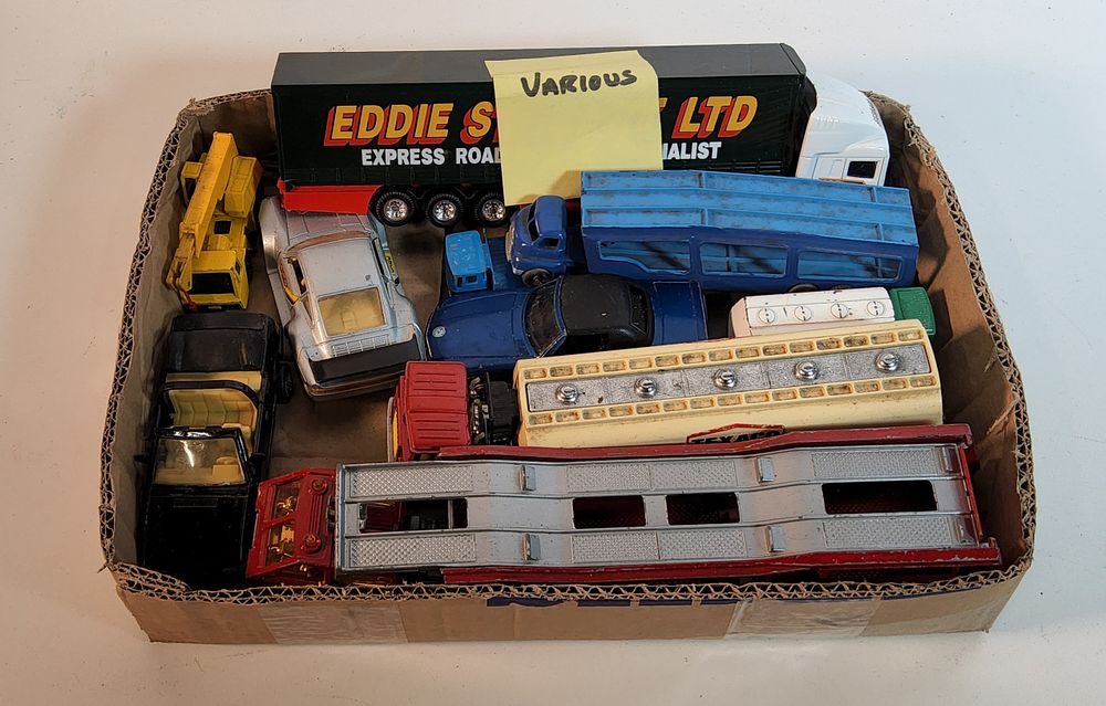 Lot 100A: Various Diecast Vehicles. As pictured.