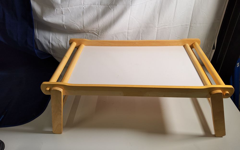 Lot 273: Foldable lap table