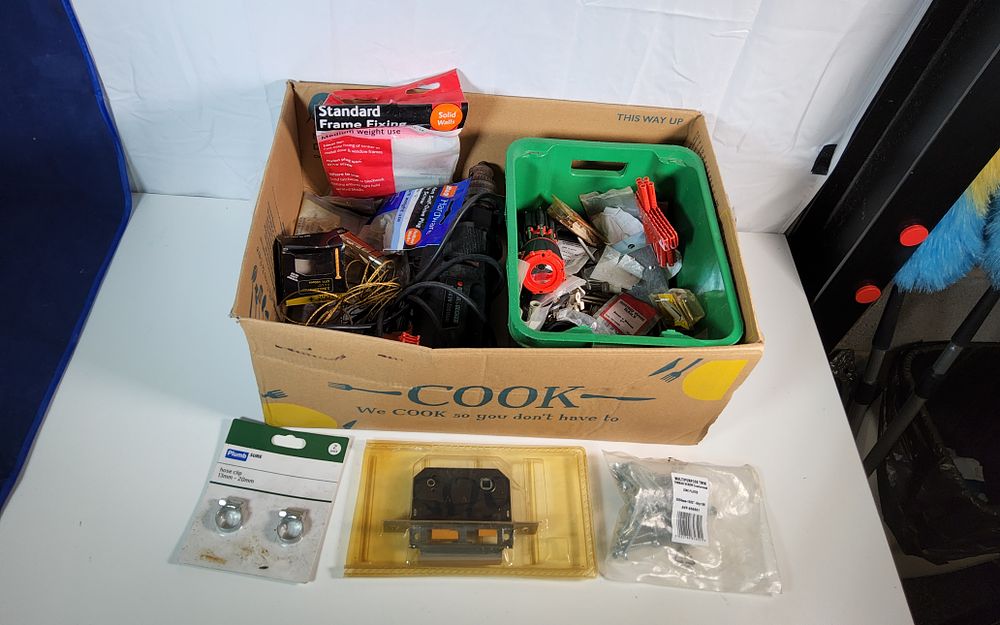 Lot 46: Mixed box of tools, drill (working when tested) and other