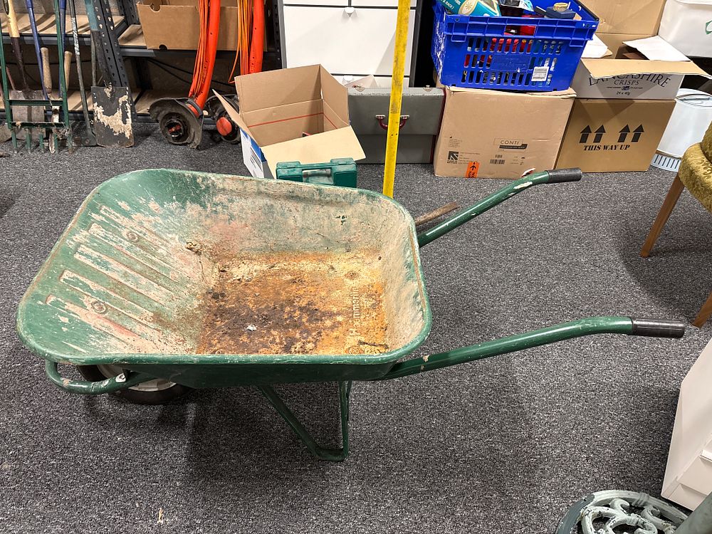 Lot 155: Metal Wheelbarrow