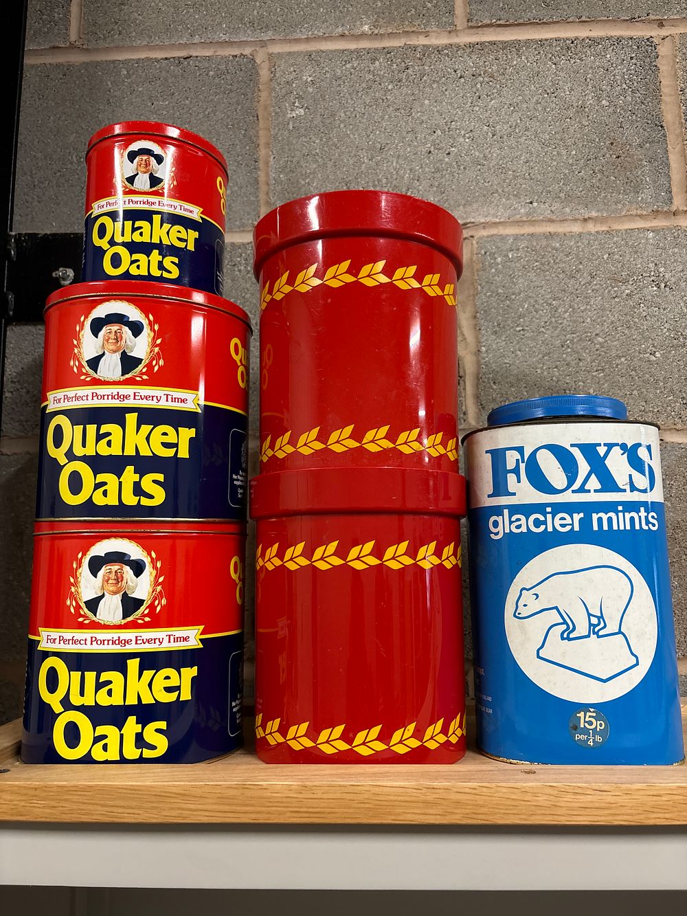 Lot 164: Selection of Storage Tins and Biscuit Barrels