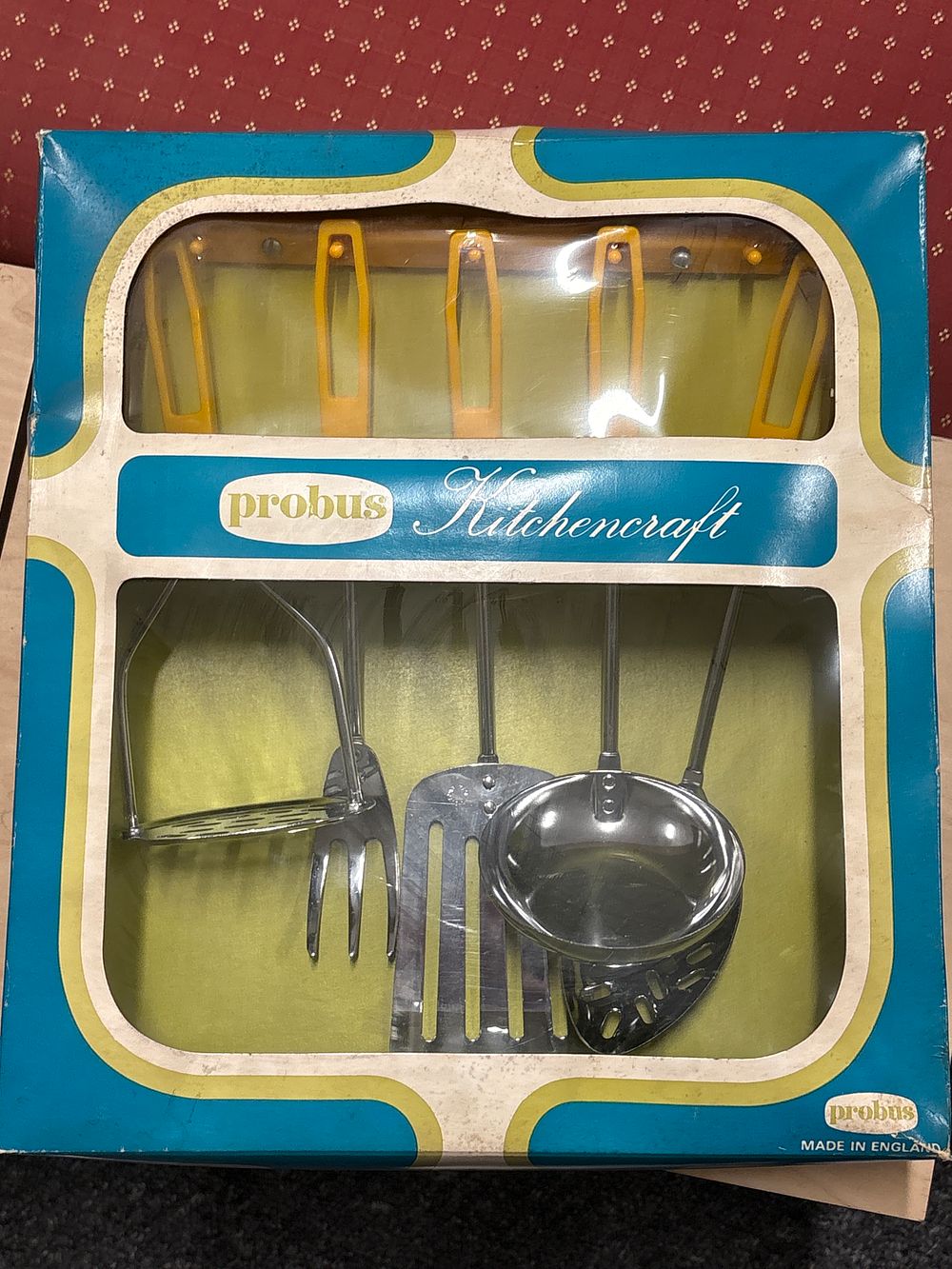 Lot 165: Boxed Set of Kitchen Utensils