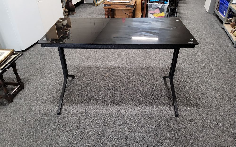 Lot 218: Glass topped work Desk/ Table.
