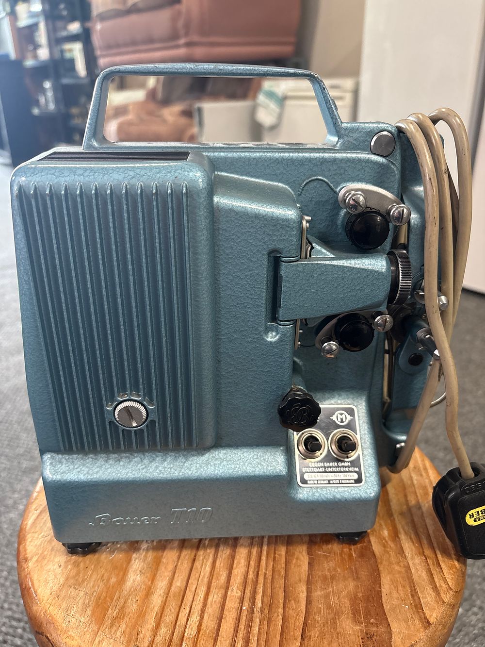 Lot 233: Vintage Bauer T10 Projector