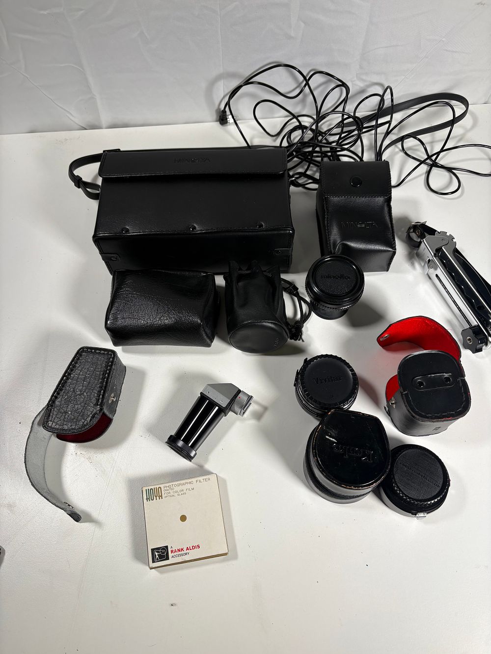 Lot 244: Selection of Mostly Minolta Canera Stuff