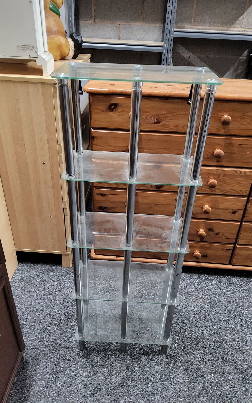 Lot 82: 5 glass shelf unit