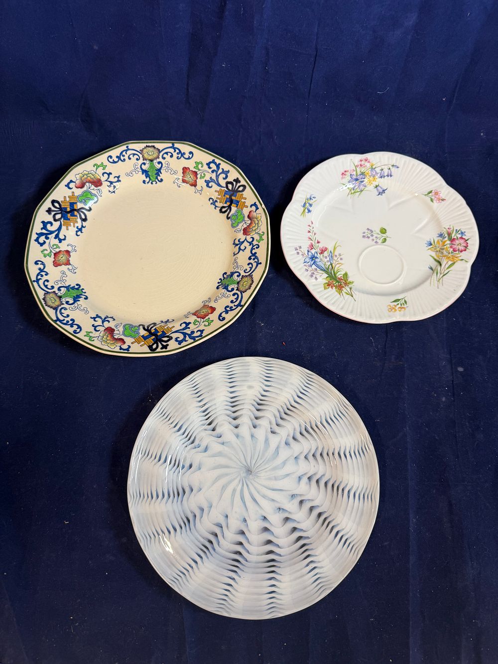 Lot 175: Three Plates includes Shelley