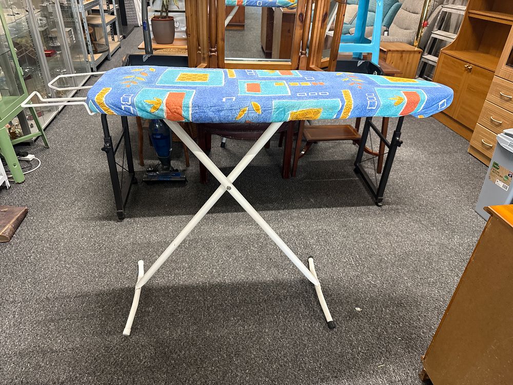 Lot 193: Metal folding ironing board