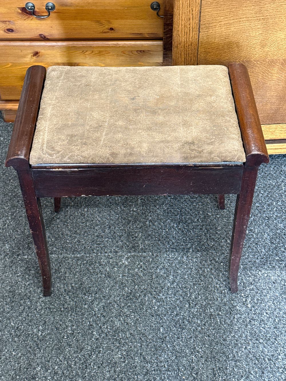 Lot 205: Piano Stool