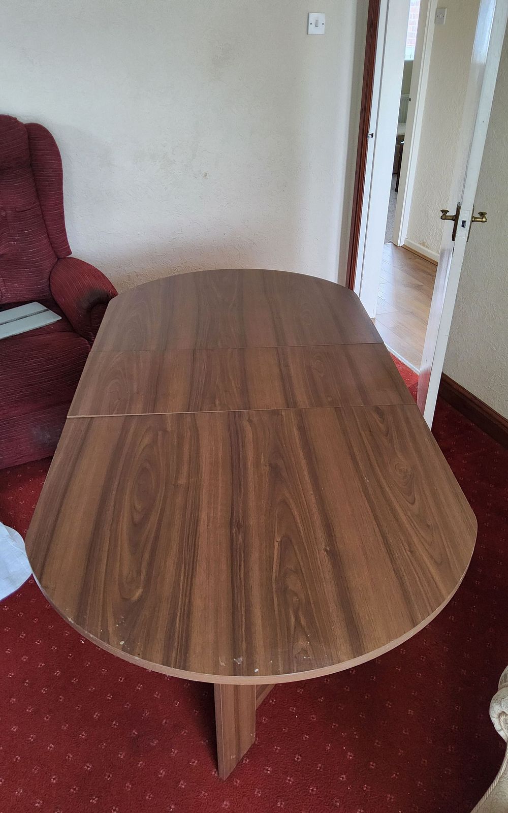 Lot 219: Drop leaf table