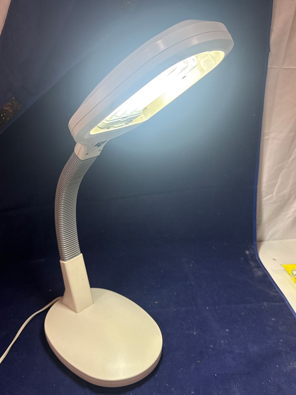 Lot 153: Adjustable High Vision Lamp