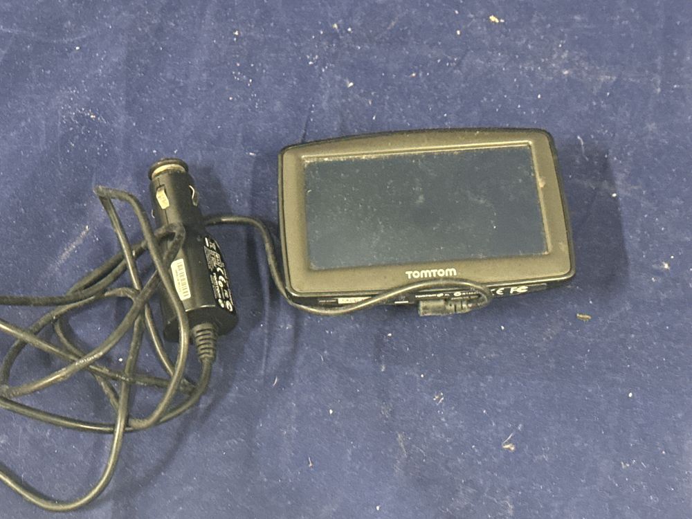 Lot 155: Untested Tom Tom Sat Nav