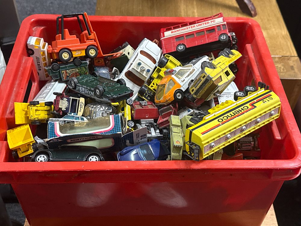 Lot 158: Large selection of unsorted Playworn Vehicles