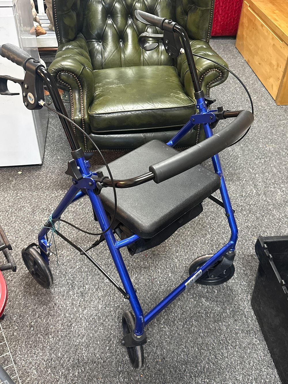 Lot 196: Braked 4 wheel
Walking Freme