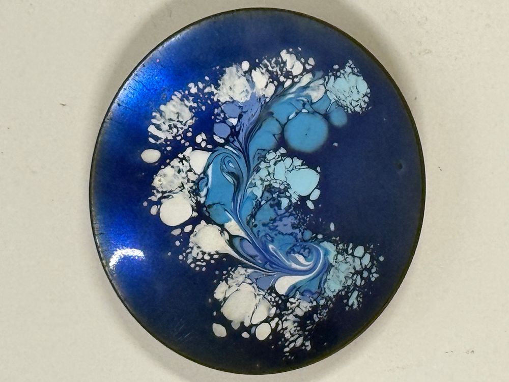 Lot 154: Odyn Copr Snowdonia Hand Enamelled Copper Trinket Dish
