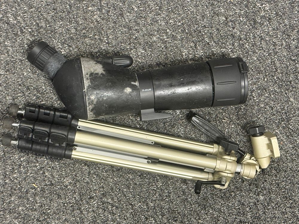 Lot 186: 20-60x60 Angled Spotting Scope and Adjustable Aluminium Tripod