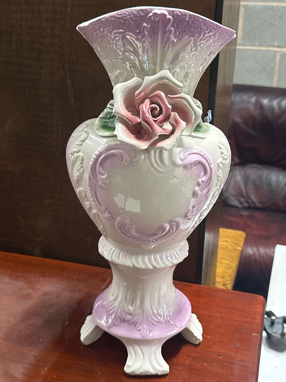 Lot 181a: A mid-20th-century Capodimonte porcelain vase with hand-modelled rose