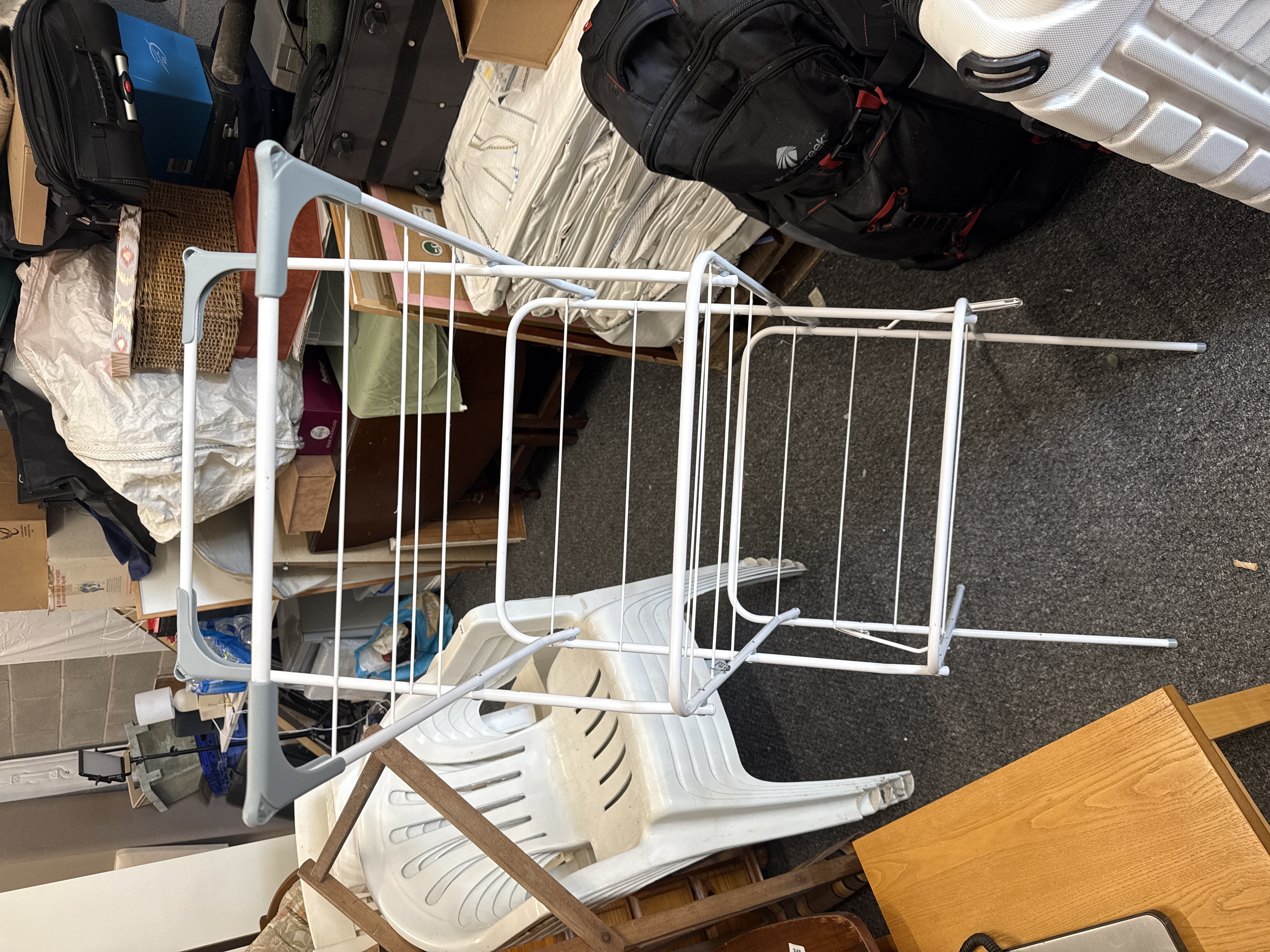 Lightweight folding Clothes aider