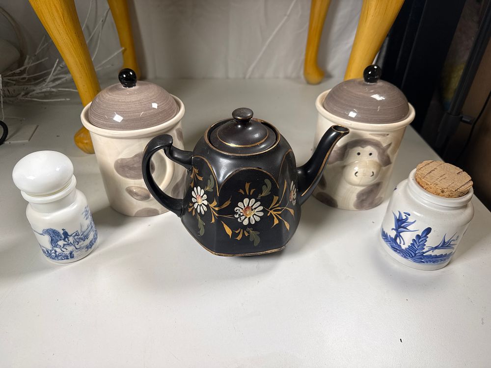 Lot 164: An assortment of decorative ceramics including a moriage redware teapot