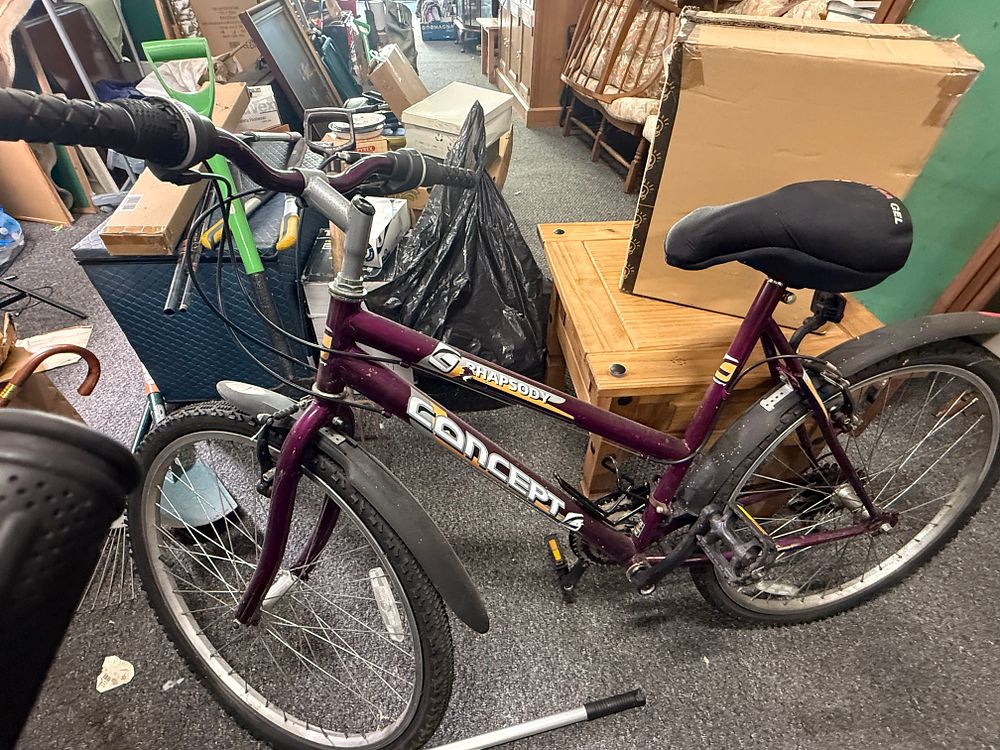 Lot 186: A Concept Rhapsody ladies purple mountain style commuter bicycle