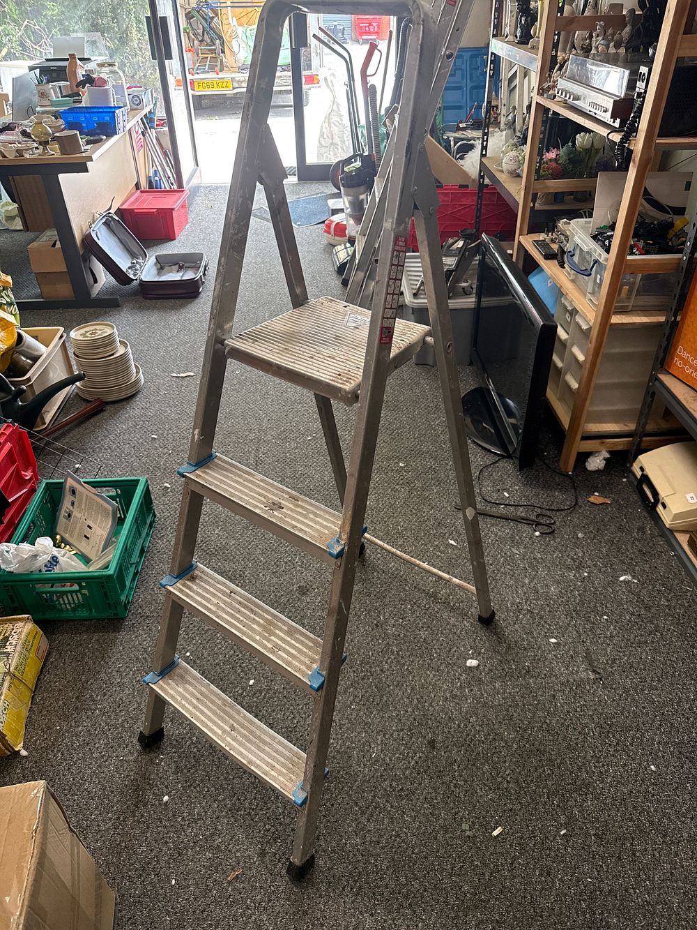 Lot 199: Abru aluminium three tread folding step ladder