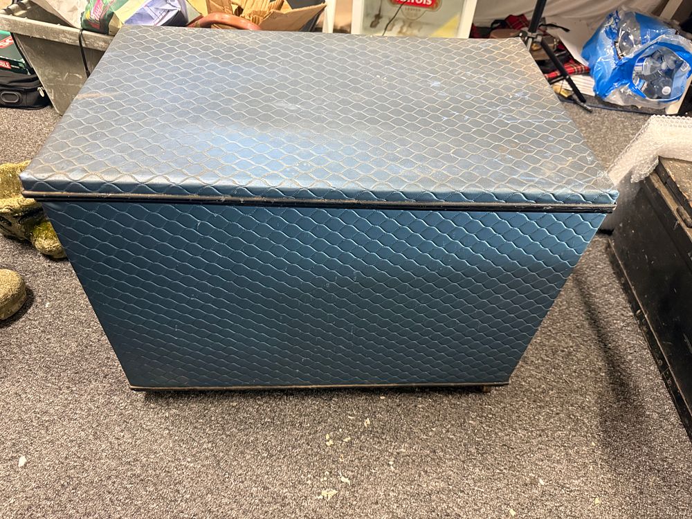 Lot 214: Mid-century blue diamond quilted vinyl upholstered storage chest ottoman