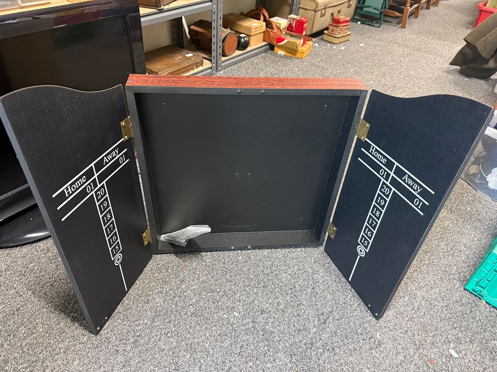 Lot 226: A wall-mounted Viper Vault wooden dartboard cabinet with scoreboards