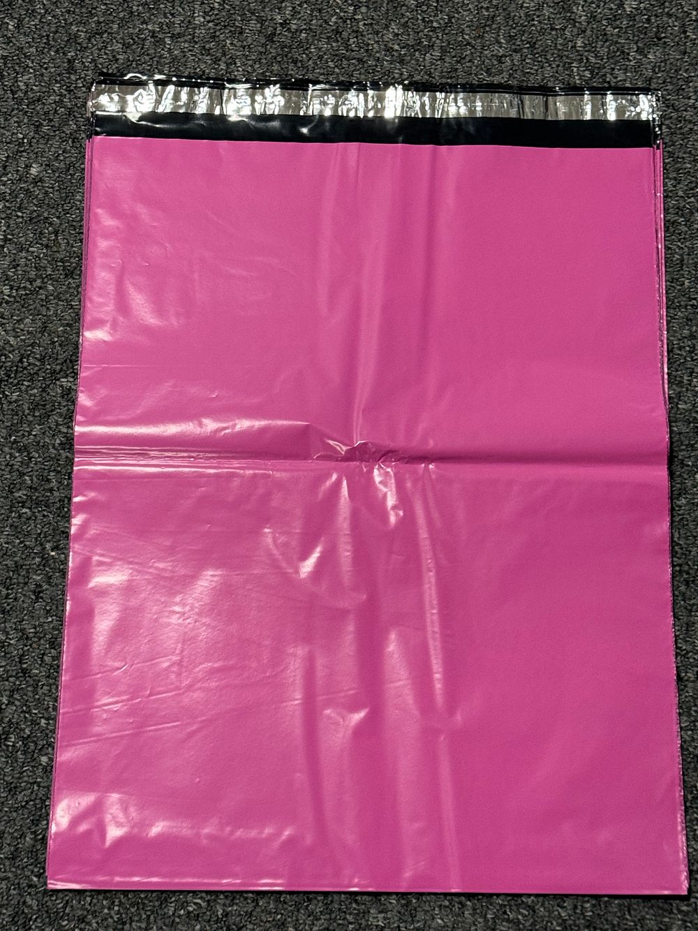 Lot 69: 20 large polythene shipping and mailing bags