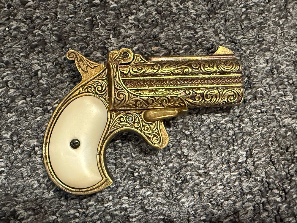 Lot 84: Denix 1866 Over-Under Double Barrel Replica Derringer Pistol