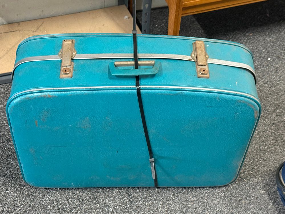 Lot 96: Cased Mystery Lot