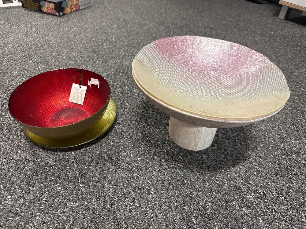 Lot 120: Two contemporary decorative glass bowls including a Turkish Akcam set