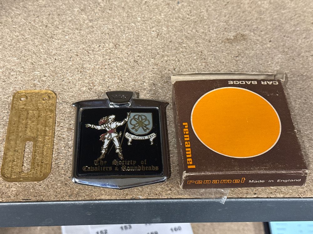 Lot 9: A Renamel The Sealed Knot society car badge with original box