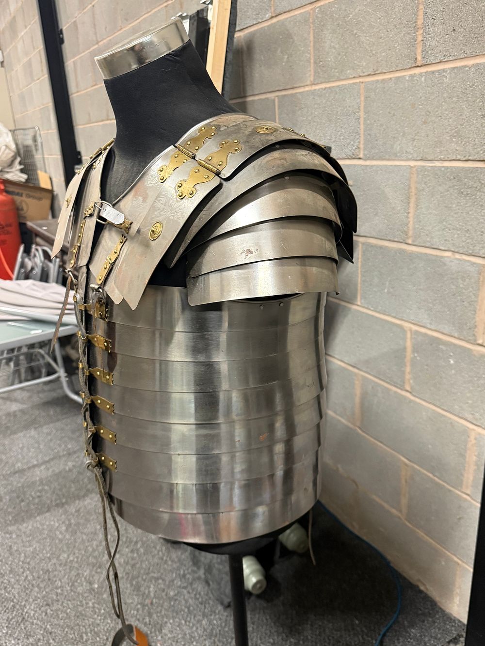 Lot 157: Modern Roman Corbridge style steel armour with military belt set