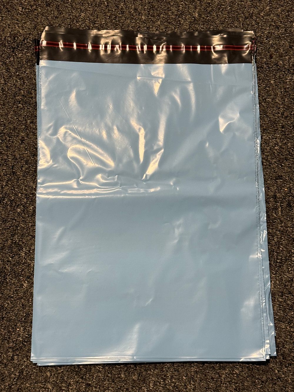 Lot 67: 20 blue polythene shipping and mailing bags