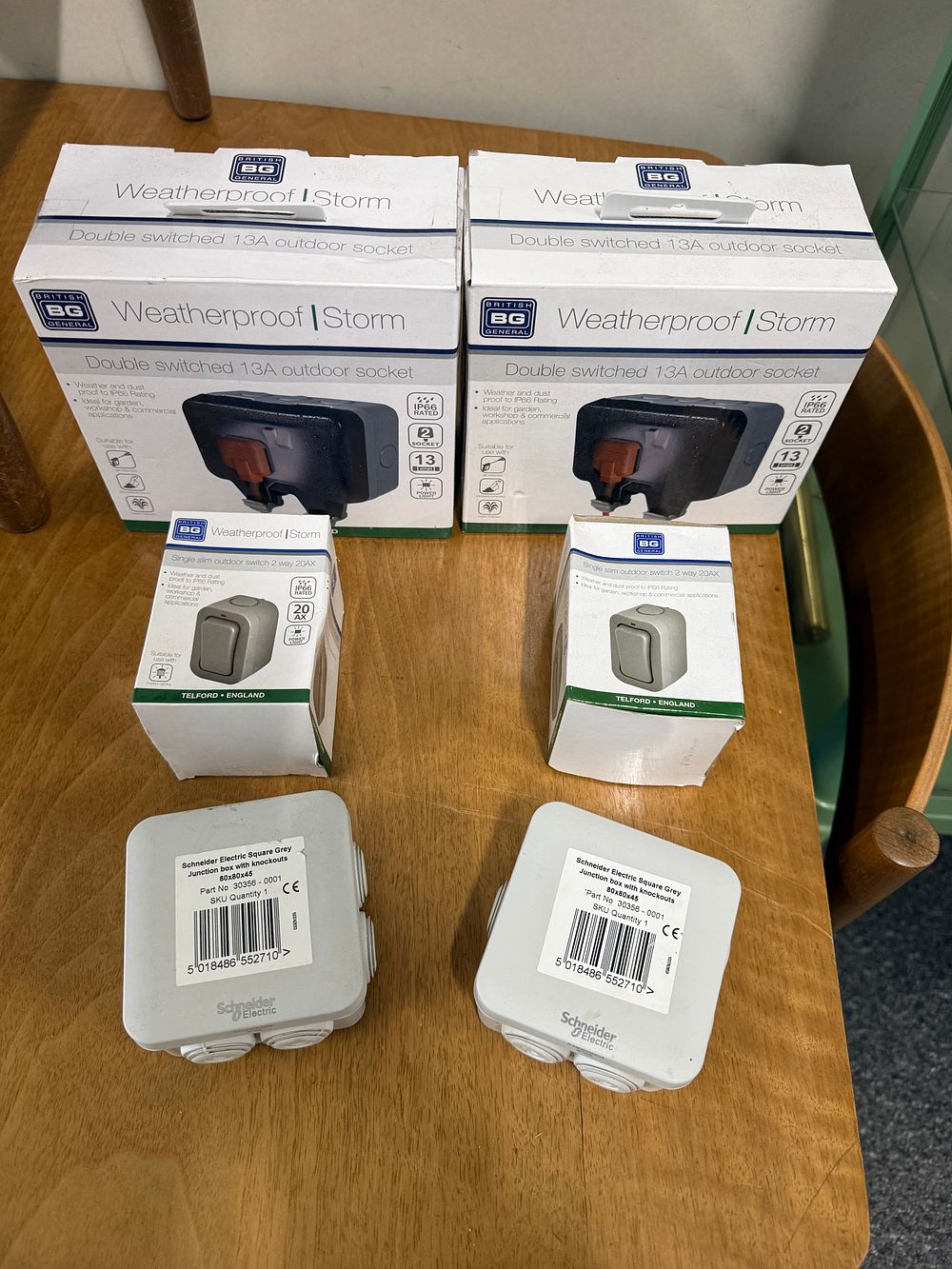 Lot 183: A collection of BG Electrical and Schneider Electric outdoor components