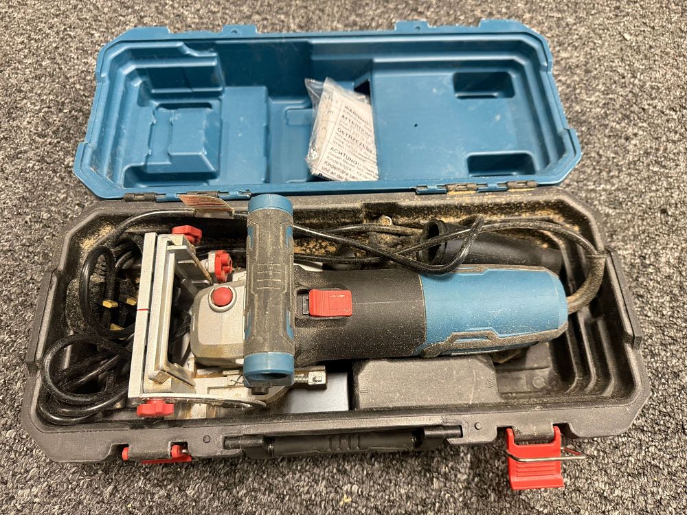 Lot 124a: Erbauer EBJ860 corded electric biscuit joiner with carrying case
