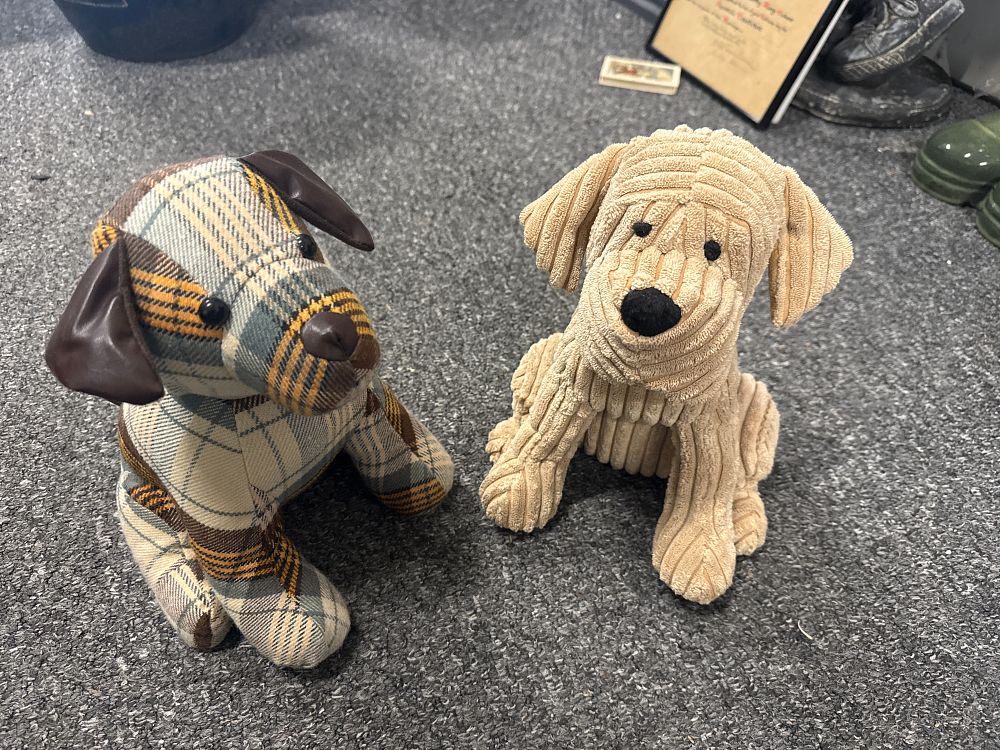 Lot 97: A pair of weighted fabric dog doorstops