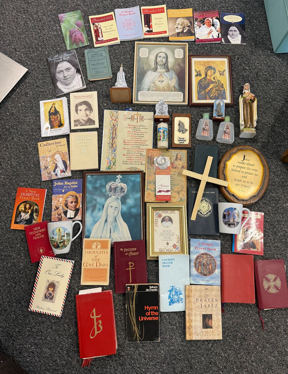 Lot 276: A Collection of Catholic Devotional Books, Pamphlets, and Souvenir Objects