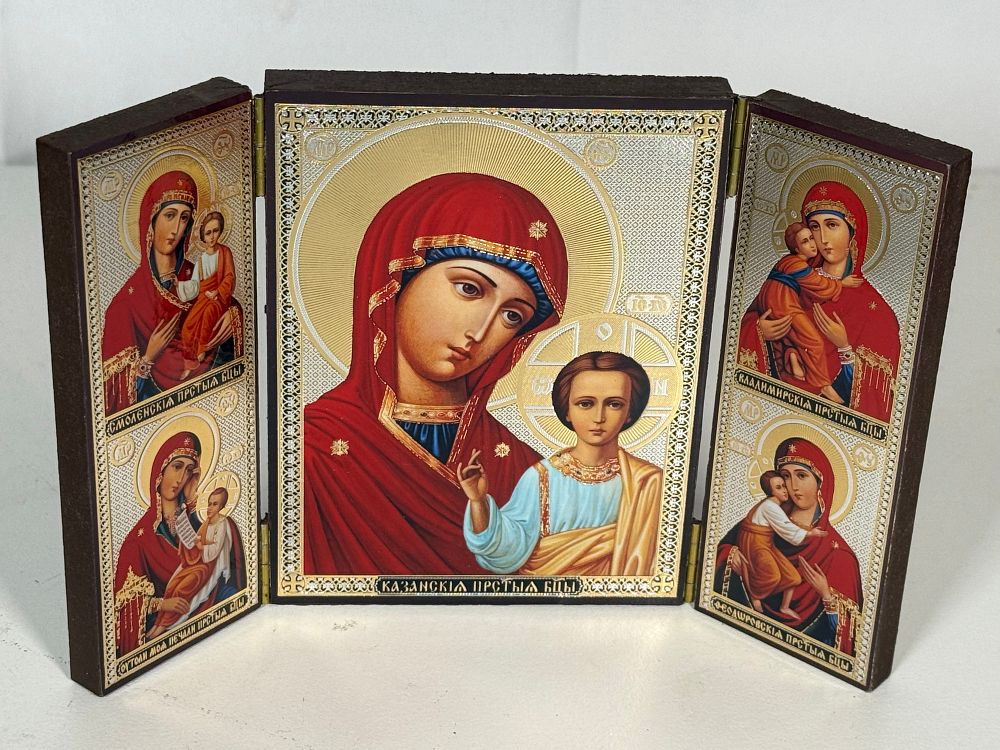 Lot 281: A contemporary Russian Orthodox folding travel triptych icon of the Theotokos