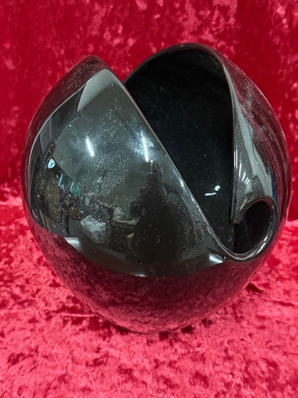 Lot 11: Contemporary Hand Blown Spherical Black Art Glass Sculpture