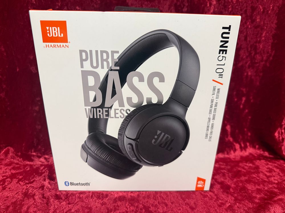 Lot 8: NEW JBL Tune 510BT Wireless Bluetooth On-Ear Headphones in Box