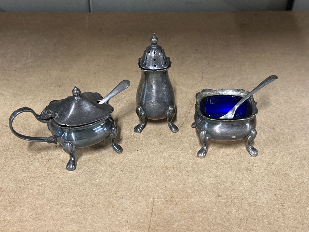 Lot 44: A trio of Georgian style silver plated condiment set pieces