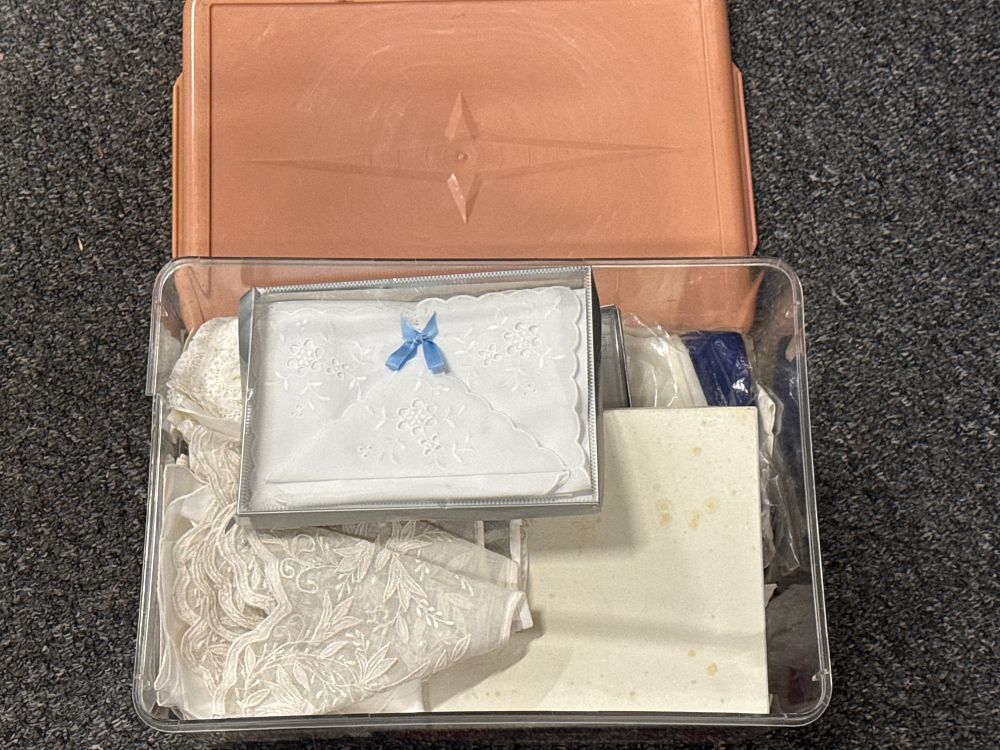 Lot 155: An assortment of vintage embroidered handkerchiefs and lace textiles
