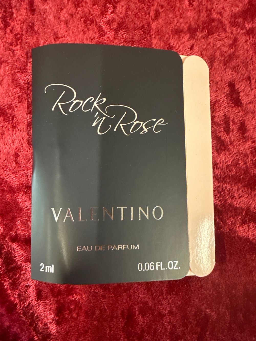 Lot 192: Valentino Rock 'n Rose Eau de Parfum 2ml Sample Vial