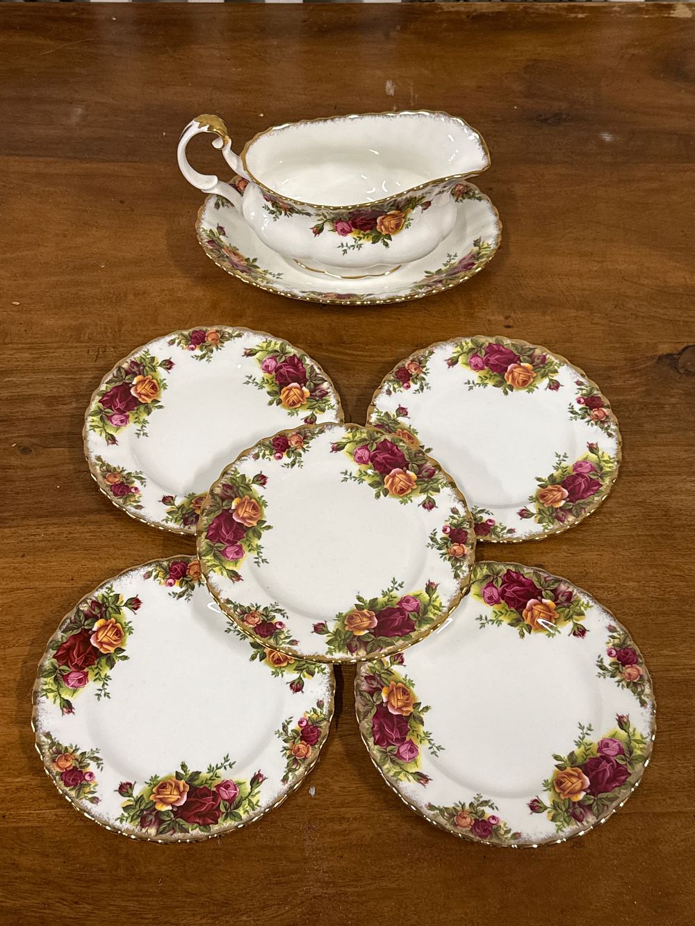 Lot 256: A set of Royal Albert Old Country Roses ceramics