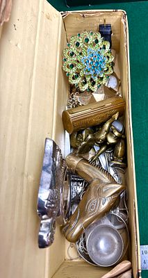 A Collection of Brass and Silver-Toned Metalware Collectibles and Costume Jewellery. A 