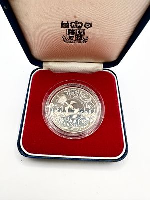 1977 Queen Elizabeth II Silver Jubilee Silver Proof Crown. A 1977 Royal Mint silver proof crown 