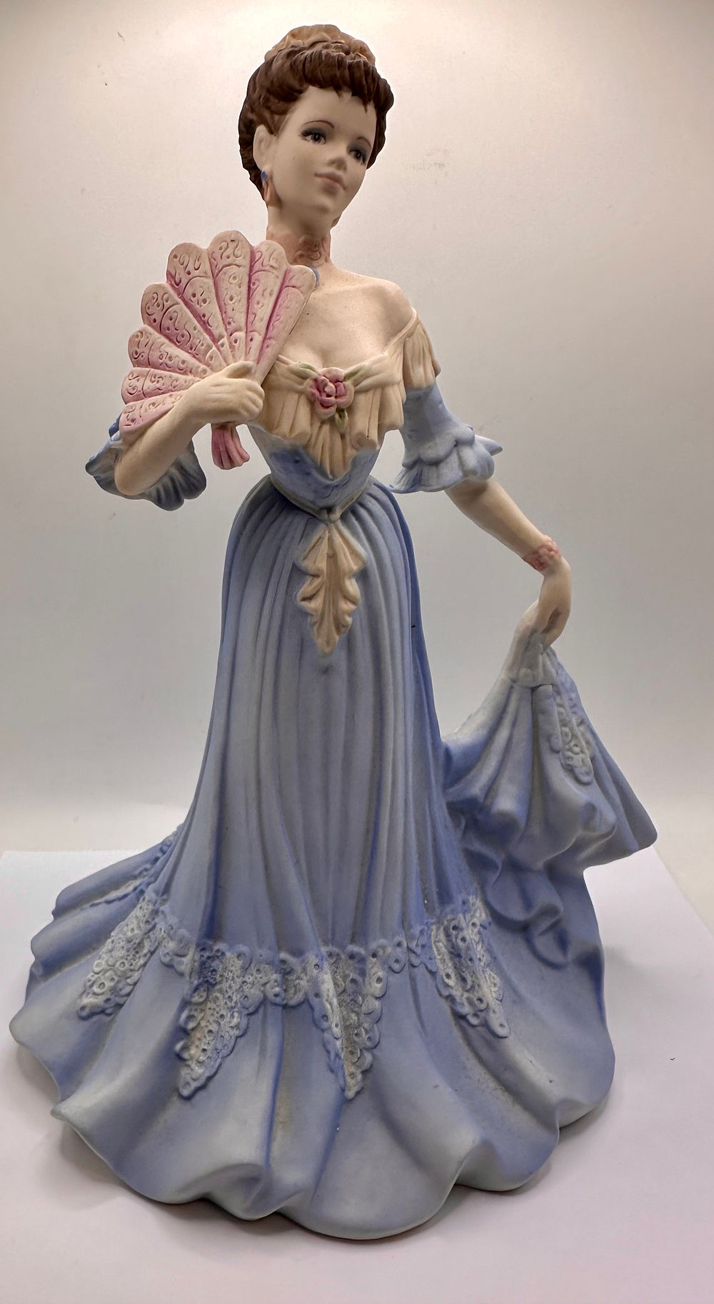 Lot 216: Coalport Age of Elegance Royal Invitation Figurine of the Year 1998